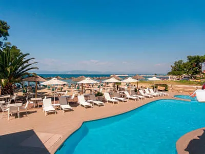 COOEE Mediterranean Beach Hotel Bild 12