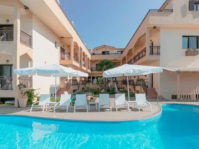 COOEE Mediterranean Beach Hotel Bild 3