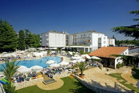COOEE-Pinia-Hotel-by-VALAMAR-3 COOEE-Pinia-Hotel-by-VALAMAR-3