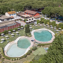 italyluccasentido_tuscany_premium_camp1406391hotelpooldronedji_20240514110351_0001.jpg