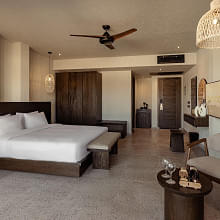 sentido_naga_bay_dbl_room_dsc00052hdr.jpg