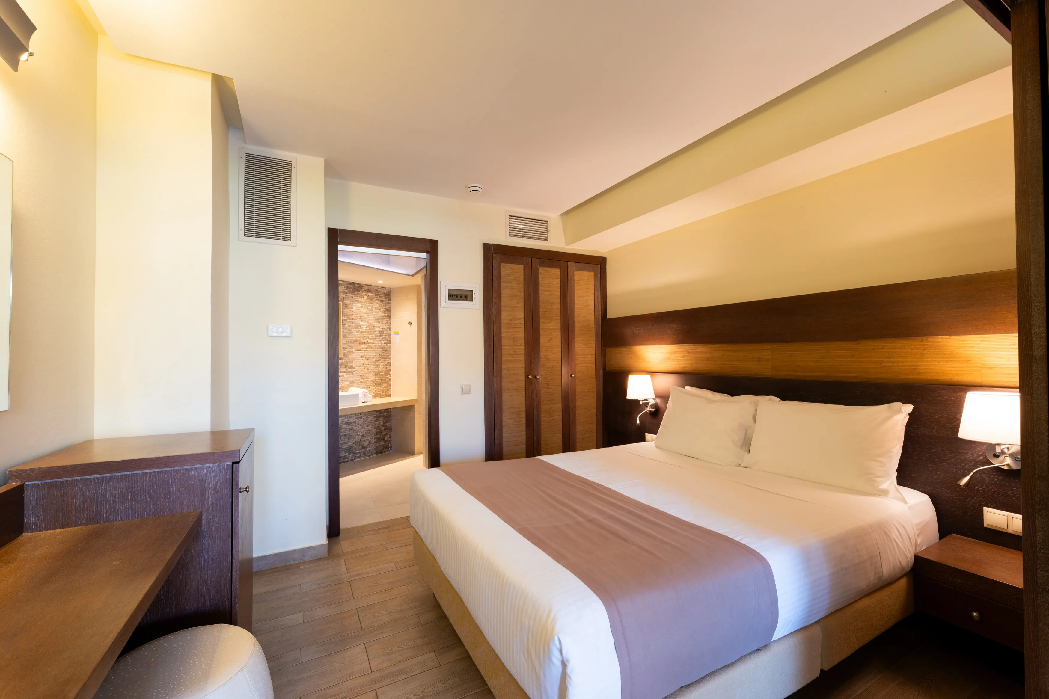 Family_Room-02