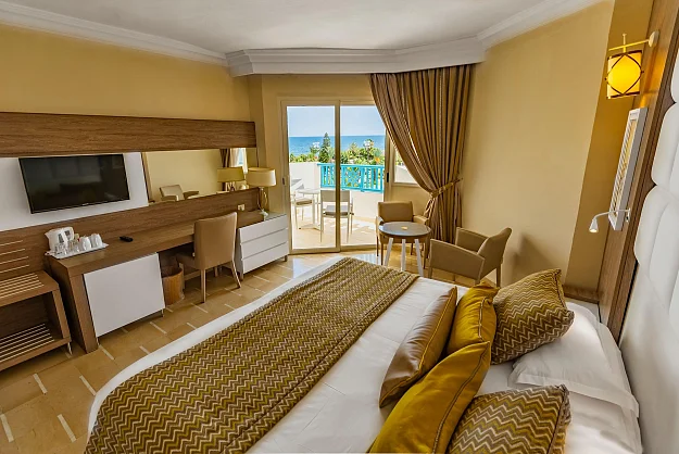 sentido_bellevue_park_sea_view_room