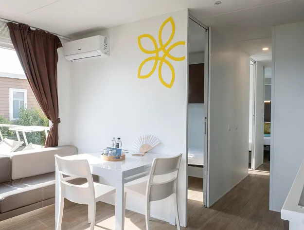 italybresciasentido_lago_di_garda_premium_village1406276roomlodge_deluxep1086980