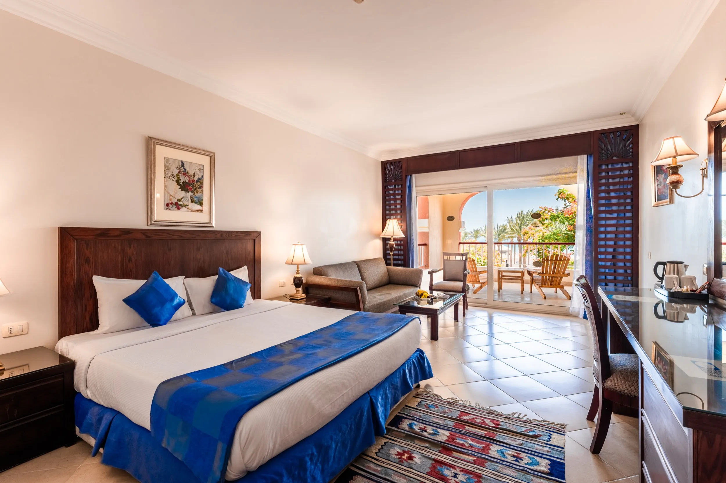 Deluxe_Room_Sea_View-01