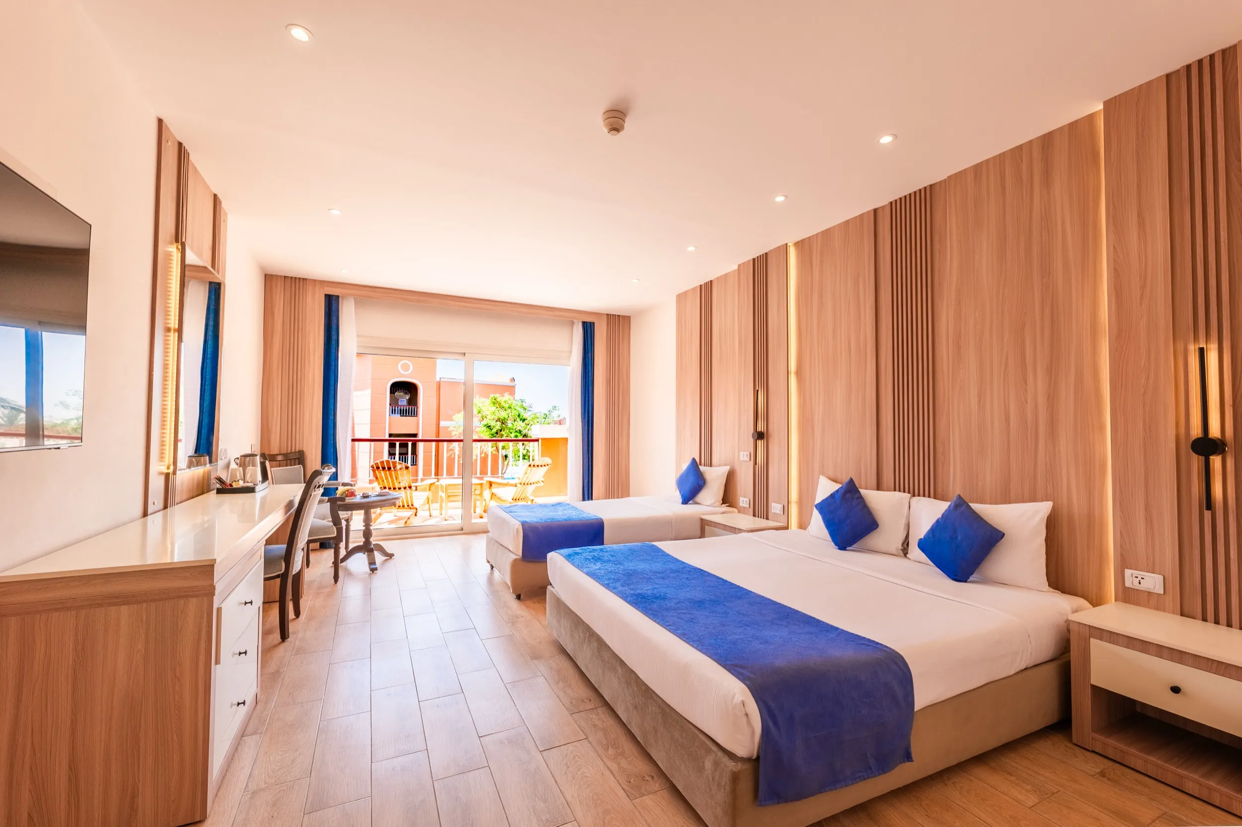 Executive_Suite_-02