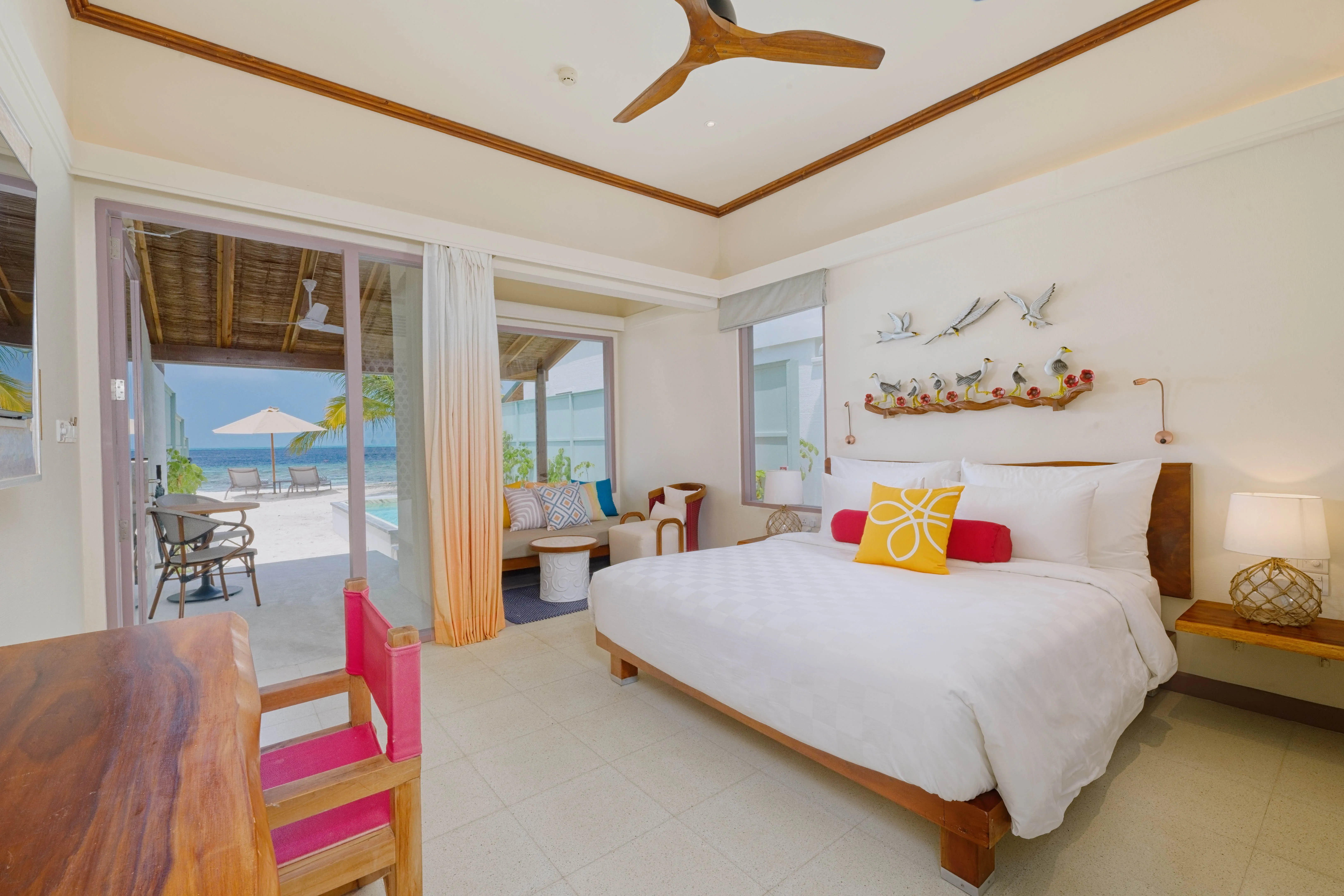 OBLU_NATURE_Helengeli_by_SENTIDO_-_Deluxe_Beach_Villa_with_Pool_-_Interior_03