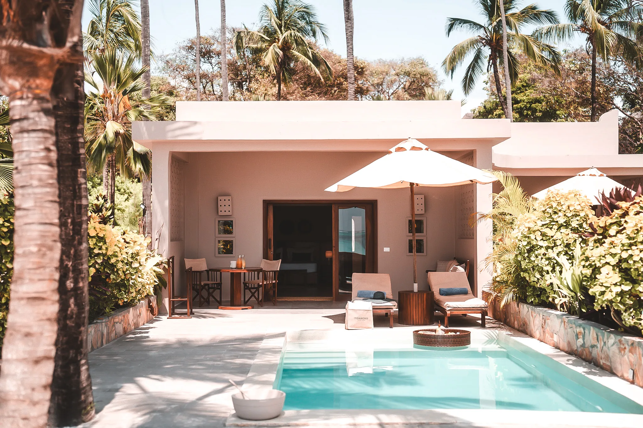 Sea_Front_Beach_Villa_with_private_Pool-08