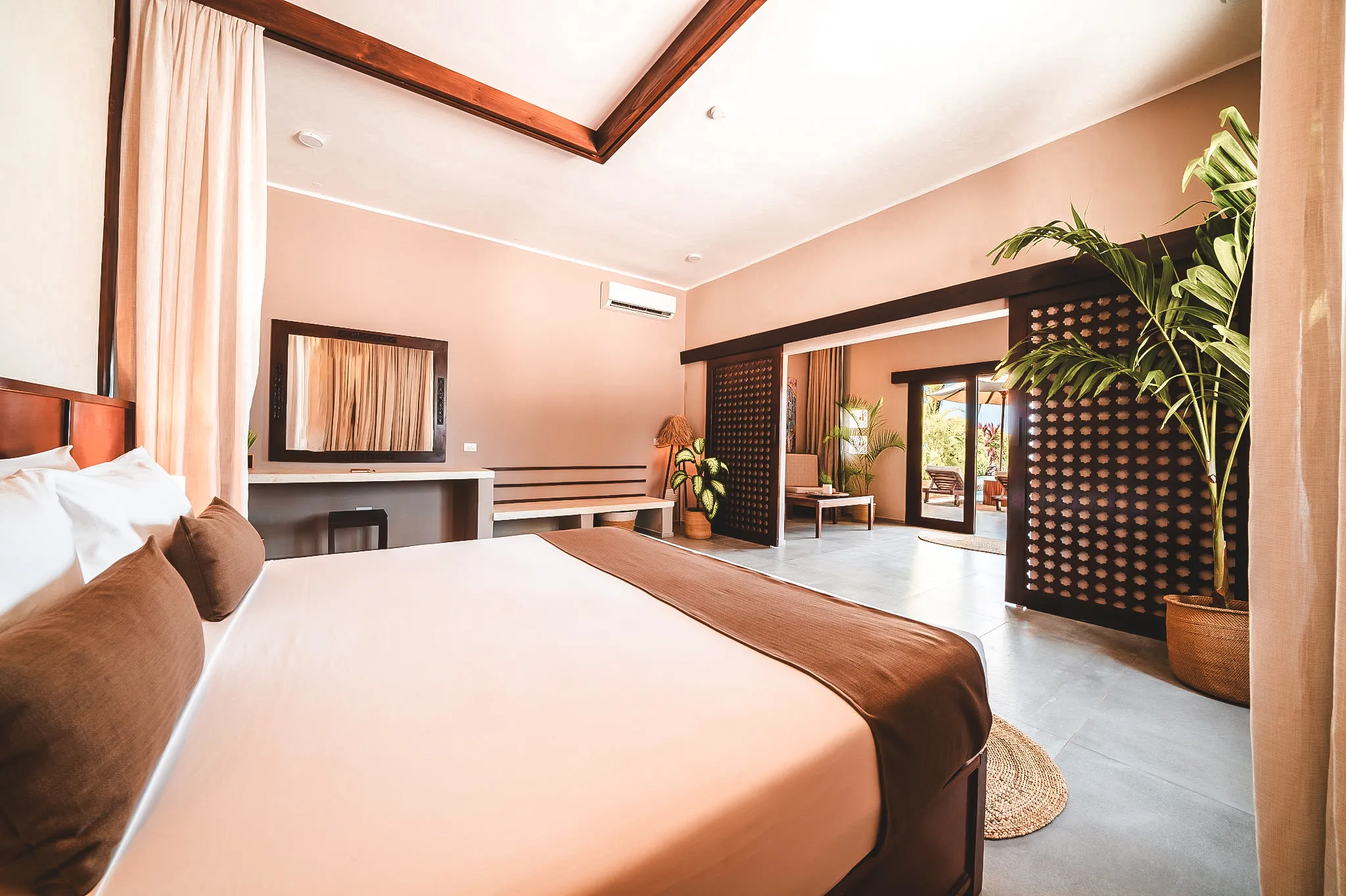 Sea_Front_Beach_Villa_with_private_Pool-37