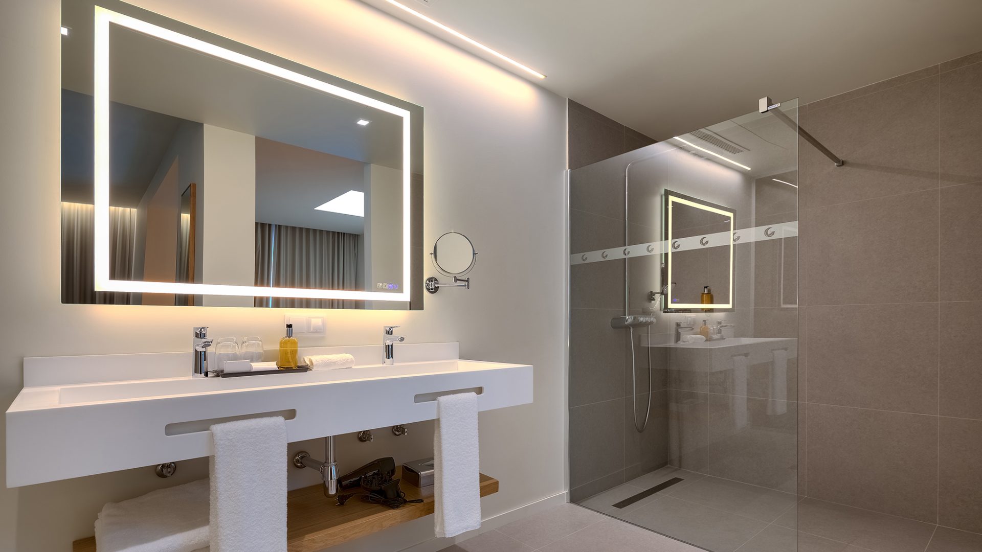 GALOMAR -MOONLIGHT SUITE_2408_07112018_MG_2093_0309_lowres