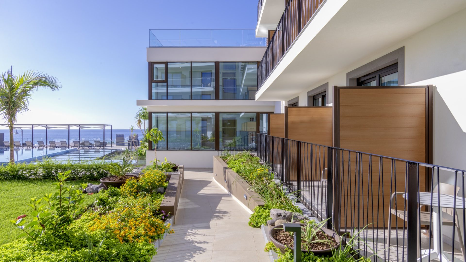 GALOMAR_FACADE_haefele2018_09_galoresort_madeira_0039