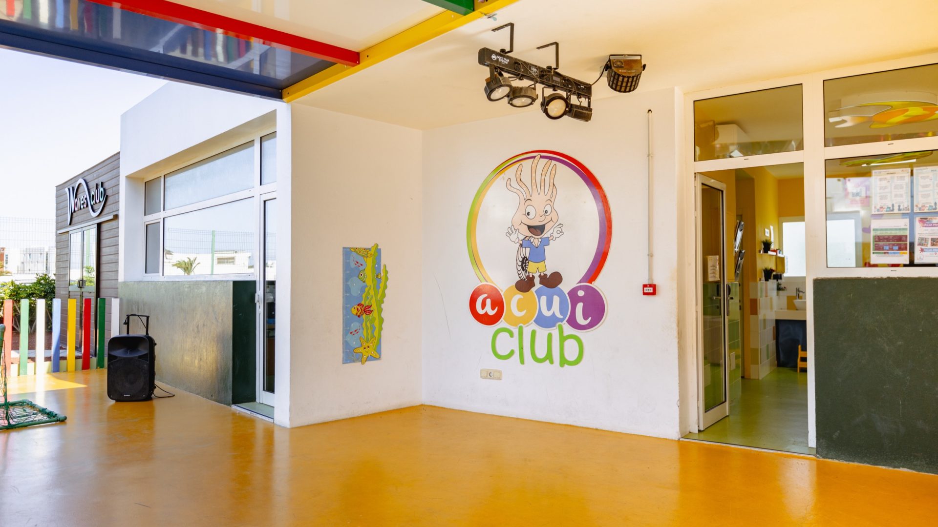 Lanzarote-Puerto-del-Carmen-Sentido-Aequora-Suites-3029-kids-playground-waves-club-c10-0A4A1956