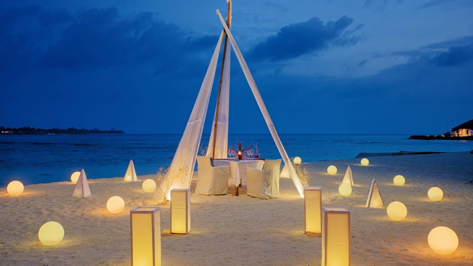 OBLU NATURE Helengeli by SENTIDO - Activities & Services - Beach Dinner 02