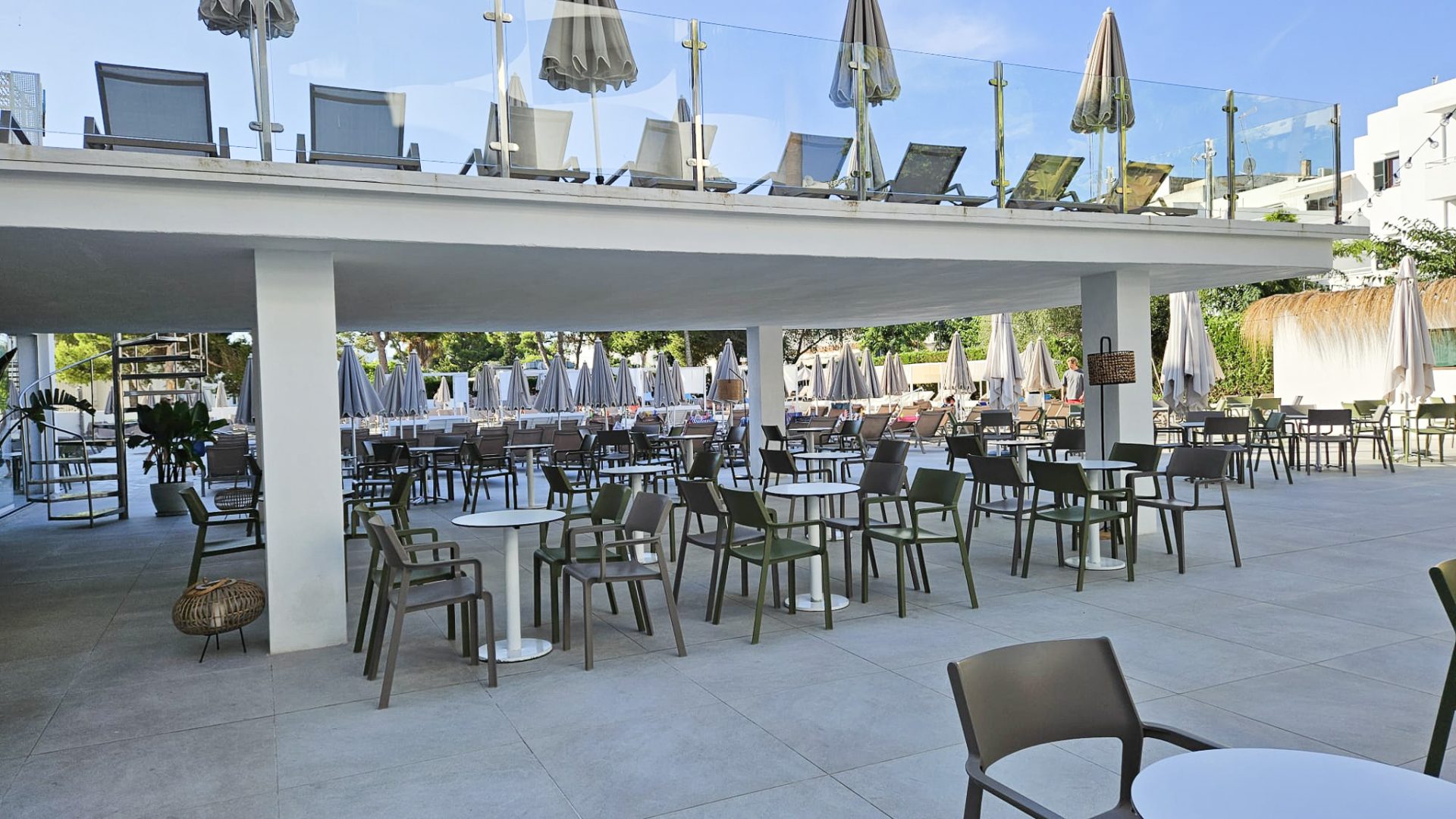 Restaurant terrace 5