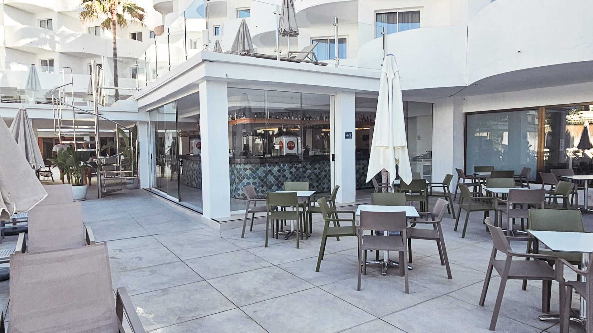 Restaurant terrace 7